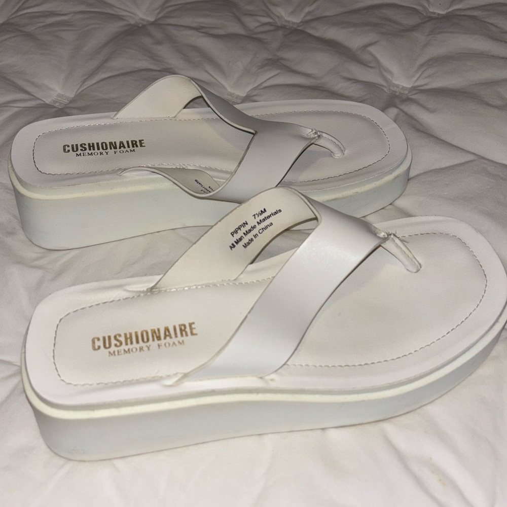 Women's White Platform Flip Flop Sandals Size 7.5